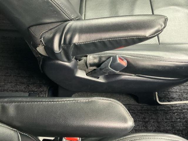 ヴォクシー ZSキラメキ2 保証書/純正 9インチ SDナビ/トヨタセーフティセンス/両側電動スライドドア/車線逸脱防止支援システム/ドライブレコーダー 社外/ヘッドランプ LED/Bluetooth接続/ETC バックカメラ(35枚目)