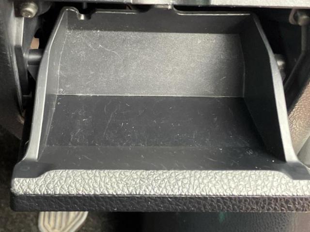 ヴォクシー ZSキラメキ2 保証書/純正 9インチ SDナビ/トヨタセーフティセンス/両側電動スライドドア/車線逸脱防止支援システム/ドライブレコーダー 社外/ヘッドランプ LED/Bluetooth接続/ETC バックカメラ(41枚目)