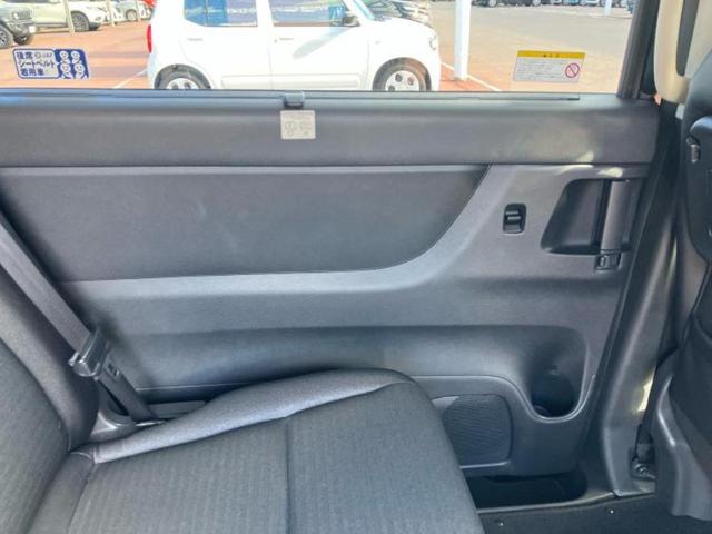 セレナ ハイウェイスターＶ　社外　ナビ／エマージェンシーブレーキ／両側電動スライドドア／車線逸脱防止支援システム／ヘッドランプ　ＬＥＤ／Ｂｌｕｅｔｏｏｔｈ接続／ＥＴＣ／ＥＢＤ付ＡＢＳ／横滑り防止装置／アイドリングストップ（23枚目）