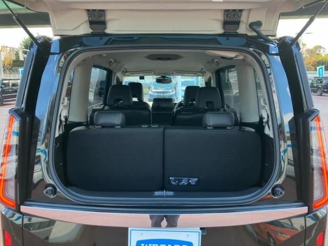 セレナ ハイウェイスターＶ　社外　ナビ／エマージェンシーブレーキ／両側電動スライドドア／車線逸脱防止支援システム／ヘッドランプ　ＬＥＤ／Ｂｌｕｅｔｏｏｔｈ接続／ＥＴＣ／ＥＢＤ付ＡＢＳ／横滑り防止装置／アイドリングストップ（27枚目）