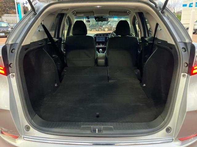 シャトル ハイブリッド・ホンダセンシング 新品タイヤ/保証書/社外 ナビ/ホンダセンシング/車線逸脱防止支援システム/ドライブレコーダー 社外/Bluetooth接続/ETC/EBD付ABS/横滑り防止装置/アイドリングストップ バックカメラ(19枚目)