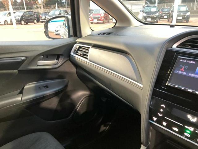 シャトル ハイブリッド・ホンダセンシング 新品タイヤ/保証書/社外 ナビ/ホンダセンシング/車線逸脱防止支援システム/ドライブレコーダー 社外/Bluetooth接続/ETC/EBD付ABS/横滑り防止装置/アイドリングストップ バックカメラ(37枚目)