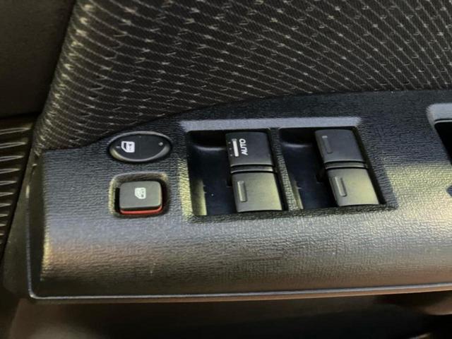 フリードハイブリッド ハイブリッドジャストセレクション　純正　ＳＤナビ／両側電動スライドドア／ヘッドランプ　ＨＩＤ／Ｂｌｕｅｔｏｏｔｈ接続／ＥＴＣ／ＥＢＤ付ＡＢＳ／横滑り防止装置／アイドリングストップ／クルーズコントロール／バックモニター／ワンセグＴＶ（29枚目）