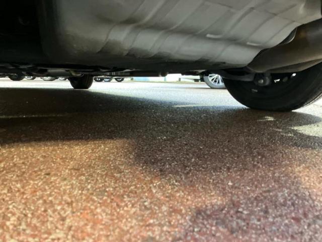 フリードハイブリッド ハイブリッドジャストセレクション　純正　ＳＤナビ／両側電動スライドドア／ヘッドランプ　ＨＩＤ／Ｂｌｕｅｔｏｏｔｈ接続／ＥＴＣ／ＥＢＤ付ＡＢＳ／横滑り防止装置／アイドリングストップ／クルーズコントロール／バックモニター／ワンセグＴＶ（49枚目）