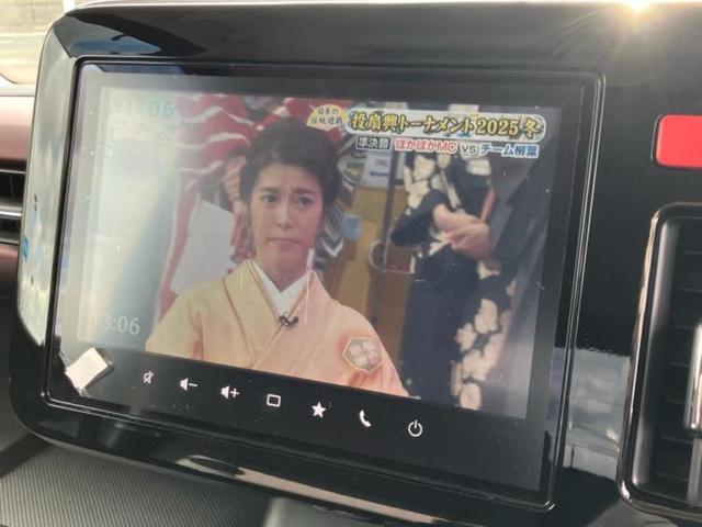 スペーシアカスタム ハイブリッドＸＳターボ　保証書／純正　９インチ　ＳＤナビ／セーフティサポート（スズキ）／両側電動スライドドア／シートヒーター　前席／全方位モニター用カメラ／車線逸脱防止支援システム／シート　合皮／ドライブレコーダー　前後（13枚目）