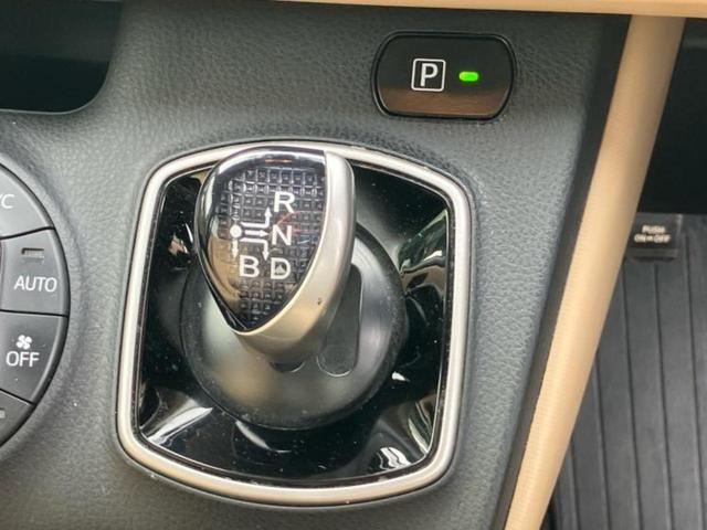 ノア ハイブリッドX 新品タイヤ/純正 SDナビ/トヨタセーフティセンス/電動スライドドア/車線逸脱防止支援システム/ドライブレコーダー 社外/ヘッドランプ LED/Bluetooth接続/ETC/EBD付ABS ドラレコ(18枚目)