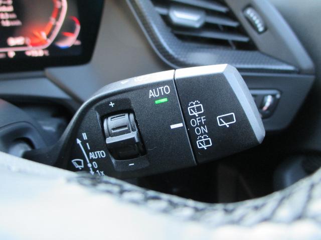 １シリーズ １１８ｉ　プレイ　純正ナビ・Ｂｌｕｅｔｏｏｔｈ・バックカメラ・ＥＴＣ　前後ドラレコ　アクティブクルーズコントロール　コンフォートアクセスキー　ＬＥＤヘッドライト　パワーバックドア　純正１７インチＡＷ　パーキングアシスト（28枚目）