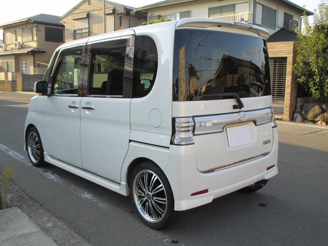 タント カスタムＲＳ　ターボ　１６インチＡＷ　柿本改マフラー　リップスポイラー　レザー調シート　ＬＥＤライト・ウィンカー・テール・バック・リフレクター　ナビ・ＴＶ・Ｂカメラ　ＥＴＣ　スマートキー　ＨＩＤ　電動スライドドア（8枚目）