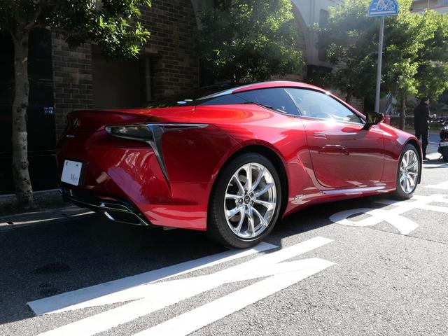 ＬＣ５００ｈ　Ｌパッケージ　ブラウンレザーインテリア　ガラスルーフ　フルセグ　ＬＥＤヘッドライト　ＴＶキャンセラー　ＥＴＣ　禁煙車　クリアランスソナー　パワーシート　メモリーナビ　バックカメラ(10枚目)