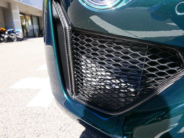 レヴァンテ トロフェオ　スペシャルオーダーカラー　法人１オーナー　クオイオレザーインテリア　アルカンタラルーフ　２１インチホイール　シルバーキャリパー　カーボンステアリング＆インテリアトリム　ベンチレーション（30枚目）