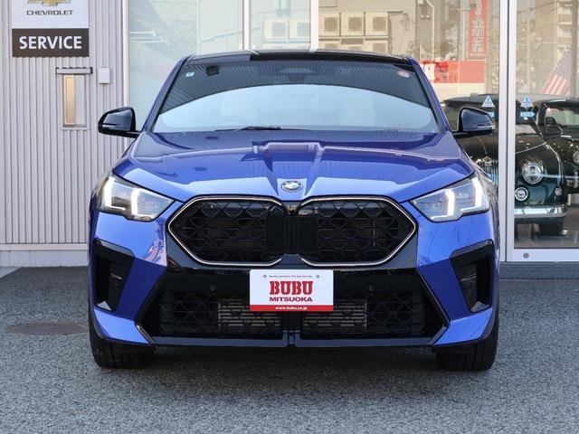 Ｘ２ ｘＤｒｉｖｅ　２０ｉ　Ｍスポーツハイラインパッケージ　ワンオーナー　禁煙車　新車保証残有　パノラマサンルーフ　オイスターレザー　カーブドディスプレイ　ｈａｒｍａｎ／ｋａｒｄｏｎ　電動テールゲート　純正２０インチＡＷ　前後ドラレコ／デジタルインナーミラー（2枚目）