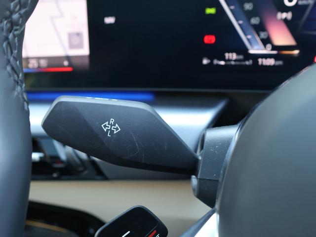 Ｘ２ ｘＤｒｉｖｅ　２０ｉ　Ｍスポーツハイラインパッケージ　ワンオーナー　禁煙車　新車保証残有　パノラマサンルーフ　オイスターレザー　カーブドディスプレイ　ｈａｒｍａｎ／ｋａｒｄｏｎ　電動テールゲート　純正２０インチＡＷ　前後ドラレコ／デジタルインナーミラー（33枚目）