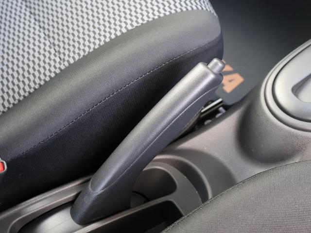 ビュート １２ＳＴ　メイクアップ車　ボディカラーオプション　クラシックインパネ（ココアブラウン）　先進安全装備（追突被害軽減ブレーキ・踏み間違い防止アシスト・車線逸脱警報・オートライト）　ＣＤ／ＡＵＸ　ＥＴＣ（32枚目）