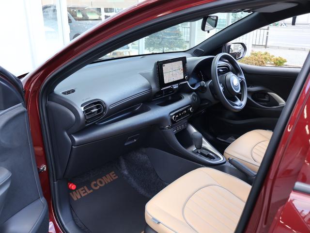 ビュート ストーリー ロイヤルエディション　１５ＬＸ　特別仕様車　新車未登録　専用ボディカラー　専用レザーシート　コンフォートシートセット　ＤＡプラス（ナビ・地デジＴＶ）　パノラミックビューモニター　ＢＳＭ＋ＰＳＢ　ワイヤレスＣａｒＰｌａｙ　ＥＴＣ２．０（42枚目）