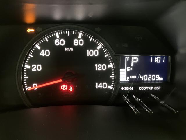 Ｒ４年式！ＣＶＴ採用で静粛性、燃費ＵＰになったハイゼットトラックが入庫しました☆車検がＲ８年１０月まで残っており点検、ご登録後すぐに納車可能です！一年間走行距離無制限保証が付いた認定中古車です（＾＾♪