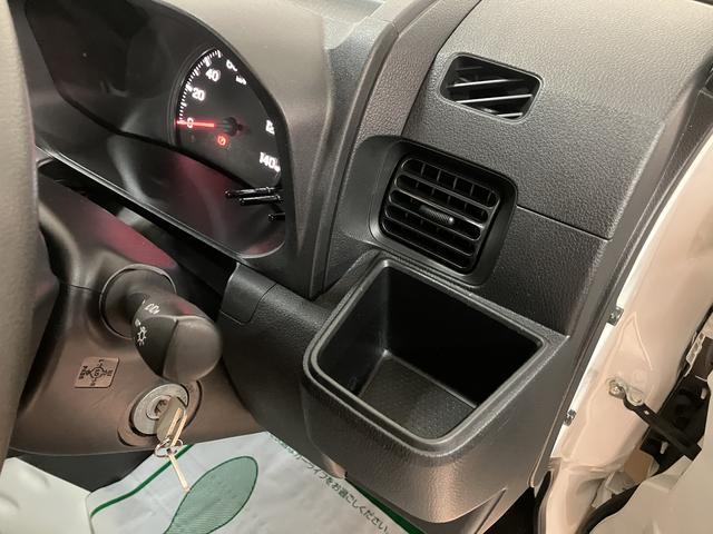 Ｒ４年式！ＣＶＴ採用で静粛性、燃費ＵＰになったハイゼットトラックが入庫しました☆車検がＲ８年１０月まで残っており点検、ご登録後すぐに納車可能です！一年間走行距離無制限保証が付いた認定中古車です（＾＾♪