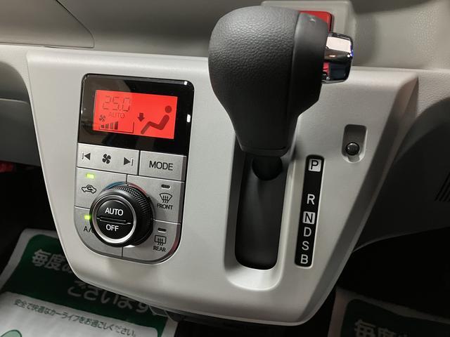 シフトレバーは扱いやすいインパネシフトです！