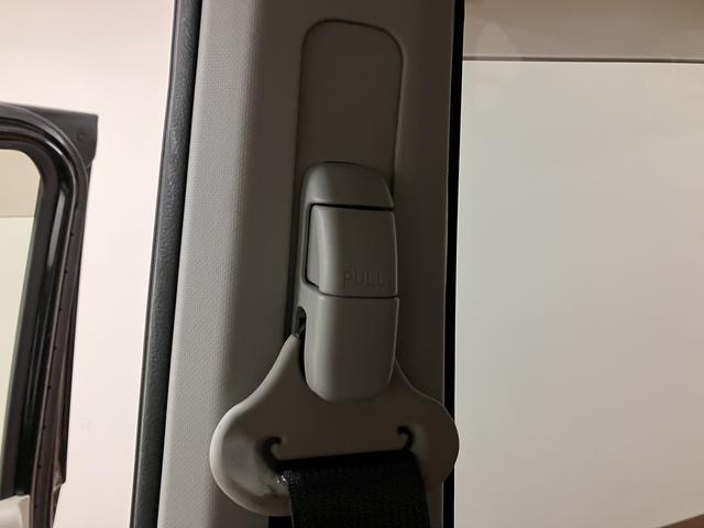 ムーヴのお買得車が入庫しました！！（＾＾♪走行１．８万ｋｍ！ＣＤチューナー、電動格納ミラー、キーレスエントリー、スマートアシストＩＩＩ、オートハイビーム、アイドリングストップなど装備の１台です！！