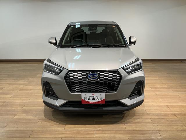 ロッキー プレミアムG HEV 純正ナビ/バックカメラ/ETC 走行3,1km/純正ナビ/バックカメラ/ETC/バックカメラ/クルーズコントロール/シートヒーター(前席)/USB端子/キーフリーシステム/LEDヘッドライト・フォグランプ/アルミホイール/(4枚目)