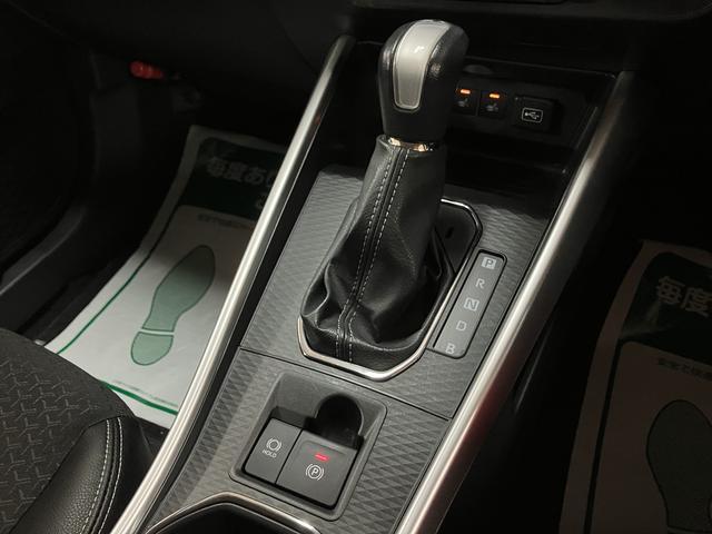 ロッキー プレミアムG HEV 純正ナビ/バックカメラ/ETC 走行3,1km/純正ナビ/バックカメラ/ETC/バックカメラ/クルーズコントロール/シートヒーター(前席)/USB端子/キーフリーシステム/LEDヘッドライト・フォグランプ/アルミホイール/(20枚目)