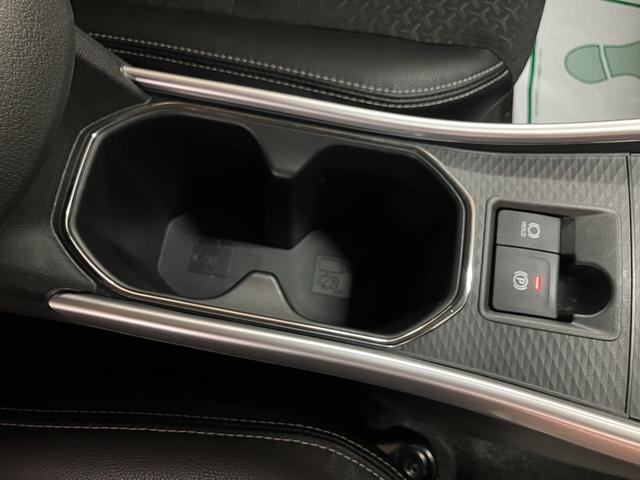 ロッキー プレミアムG HEV 純正ナビ/バックカメラ/ETC 走行3,1km/純正ナビ/バックカメラ/ETC/バックカメラ/クルーズコントロール/シートヒーター(前席)/USB端子/キーフリーシステム/LEDヘッドライト・フォグランプ/アルミホイール/(23枚目)