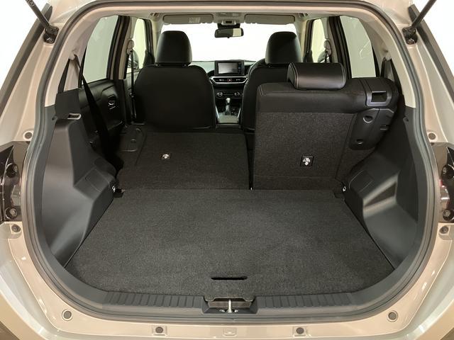 ロッキー プレミアムG HEV 純正ナビ/バックカメラ/ETC 走行3,1km/純正ナビ/バックカメラ/ETC/バックカメラ/クルーズコントロール/シートヒーター(前席)/USB端子/キーフリーシステム/LEDヘッドライト・フォグランプ/アルミホイール/(33枚目)