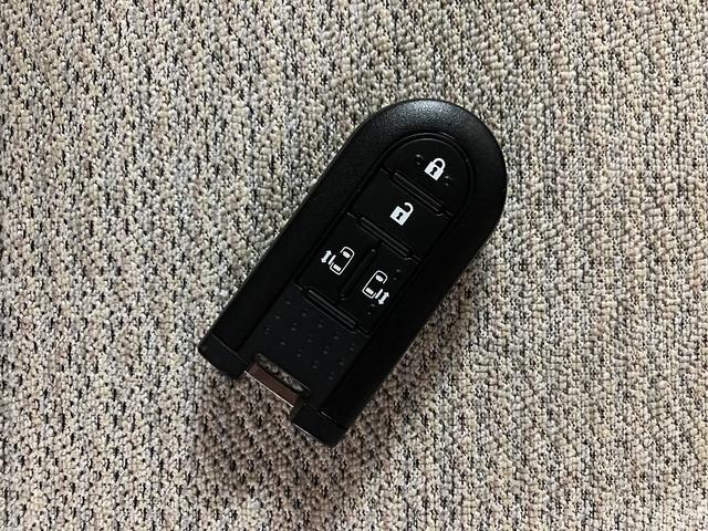 ムーヴキャンバス Ｘ　ＳＡＩＩＩ／２．７万ｋｍ／ナビ／バックカメラ／ＥＴＣ　１年間走行距離無制限保証／走行２．７万ｋｍ／ナビゲーション／バックカメラ／ステアリングスイッチ／ＥＴＣ／ドライブレコーダー／ＵＳＢアダプター／両側パワースライドドア／オートエアコン／キーフリー（14枚目）