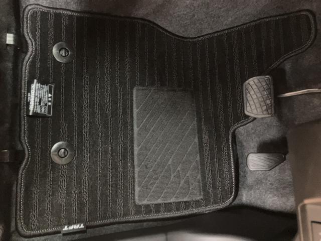 �����J�[�y�b�g�}�b�g���t���Ă��܂����