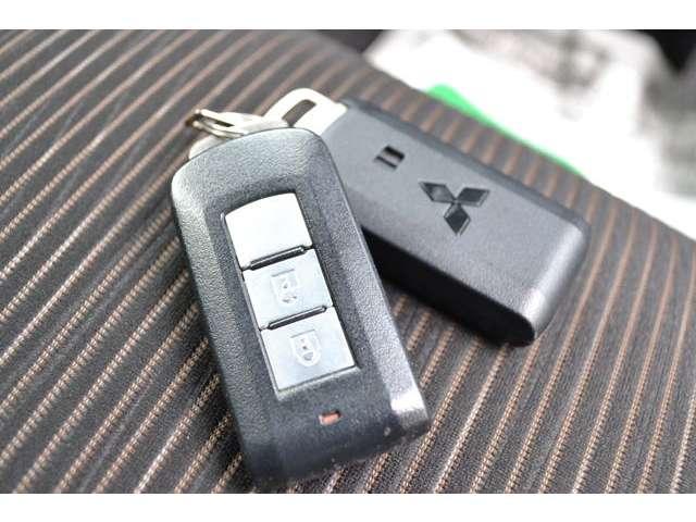T 4WD メモリーナビ バックカメラ KOSキー(17枚目)