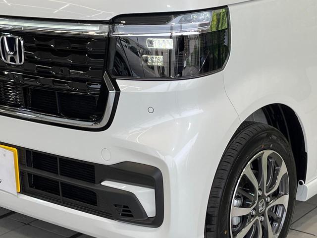 Ｎ－ＢＯＸカスタム ベースグレード　届出済未使用車　両側電動ドア　衝突被害軽減システム　レーダークルーズ　スマートキー　ＬＥＤヘッド　オートライト　オートエアコン　純正１４インチアルミ（12枚目）