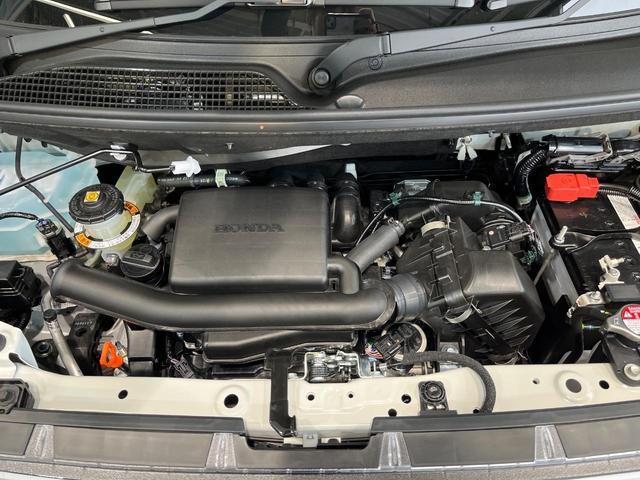 Ｎ－ＢＯＸカスタム ベースグレード　届出済未使用車　両側電動ドア　衝突被害軽減システム　レーダークルーズ　スマートキー　ＬＥＤヘッド　オートライト　オートエアコン　純正１４インチアルミ（18枚目）