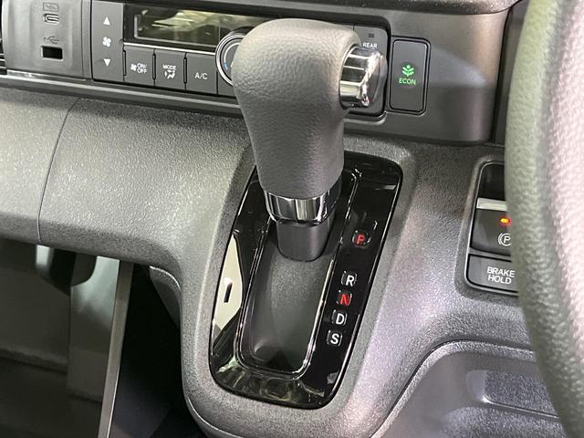 Ｎ－ＢＯＸカスタム ベースグレード　届出済未使用車　両側電動ドア　衝突被害軽減システム　レーダークルーズ　スマートキー　ＬＥＤヘッド　オートライト　オートエアコン　純正１４インチアルミ（21枚目）