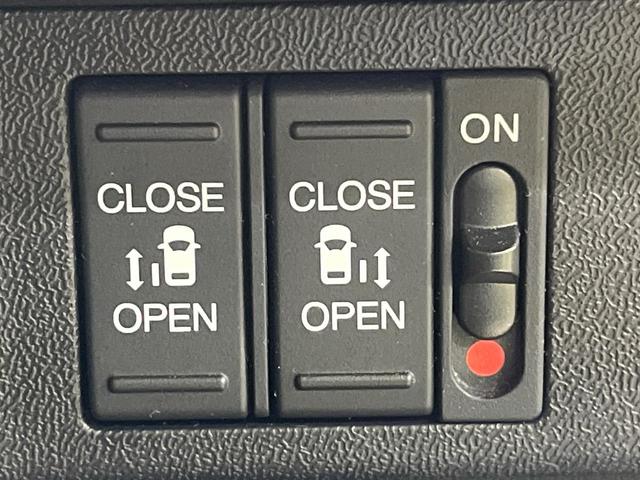 ステップワゴンスパーダ ｅ：ＨＥＶスパーダ　Ｇ・ＥＸ　ホンダセンシング　両側電動ドア　純正１０型ナビ　全周囲カメラ　衝突被害軽減システム　レーダークルーズ　禁煙車　ドラレコ　スマートキー　ＬＥＤヘッド　ＥＴＣ２．０　車線逸脱警報　オートライト　デュアルエアコン（6枚目）