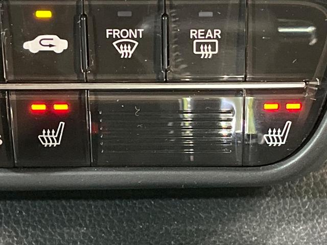 Ｎ－ＢＯＸカスタム Ｌターボ　ターボ　両側電動ドア　純正ＳＤナビ　バックカメラ　衝突被害軽減システム　レーダークルーズ　禁煙車　ハーフレザーシート　ドラレコ　コーナーセンサー　スマートキー　ＬＥＤヘッド　ビルトインＥＴＣ（7枚目）