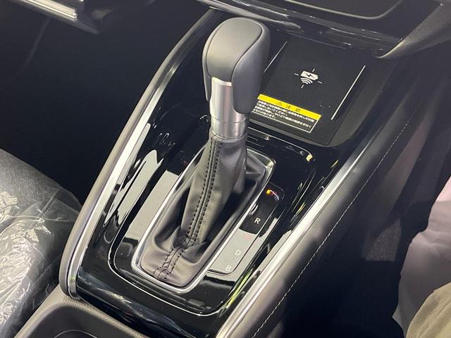 ヴェゼル ｅ：ＨＥＶ　Ｚ　登録済未使用車　メーカー９型ナビ　バックカメラ　衝突被害軽減　レーダークルーズ　電動リアゲート　ハーフレザーシート　コーナーセンサー　スマートキー　ＬＥＤヘッド　ＥＴＣ２．０　オートハイビーム（36枚目）