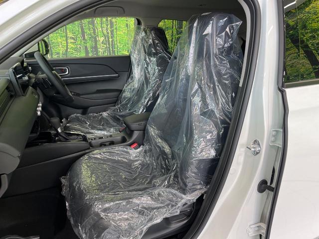 ヴェゼル ｅ：ＨＥＶ　Ｚ　登録済未使用車　メーカー９型ナビ　バックカメラ　衝突被害軽減　レーダークルーズ　電動リアゲート　ハーフレザーシート　コーナーセンサー　スマートキー　ＬＥＤヘッド　ＥＴＣ２．０　オートハイビーム（45枚目）