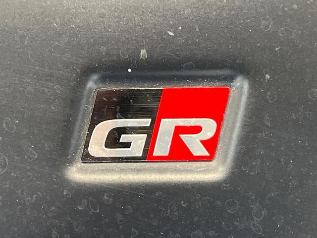 ルーミー カスタムＧ　ＧＲエアロ　フリップダウンモニター　純正９インチナビ　両側パワースライドドア　スマートアシスト　スマートキー＆プッシュスタート　シートヒーター　アダプティブクルーズコントロール　Ｂｌｕｅｔｏｏｔｈ接続（3枚目）
