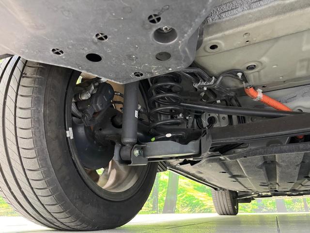 ヴェゼル ｅ：ＨＥＶ　Ｚ　純正９型ナビ　バックカメラ　ホンダセンシング　レーダークルーズ　禁煙車　電動リアゲート　コーナーセンサー　スマートキー　ＬＥＤヘッド　ビルトインＥＴＣ　オートハイビーム　車線逸脱警報　オートライト（20枚目）