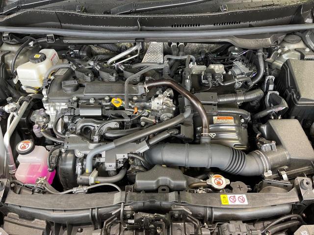 ヤリス ハイブリッドＺ　純正８型ナビ　バックカメラ　衝突被害軽減システム　レーダークルーズ　禁煙車　ドラレコ　コーナーセンサー　スマートキー　ＬＥＤ　ＥＴＣ　オートハイビーム　車線逸脱警報　オートライト　オートエアコン（18枚目）