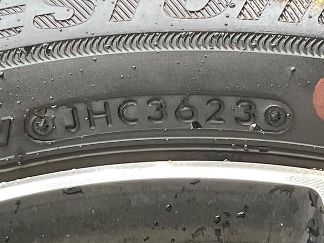 ヤリス ハイブリッドＺ　純正８型ナビ　バックカメラ　衝突被害軽減システム　レーダークルーズ　禁煙車　ドラレコ　コーナーセンサー　スマートキー　ＬＥＤ　ＥＴＣ　オートハイビーム　車線逸脱警報　オートライト　オートエアコン（54枚目）