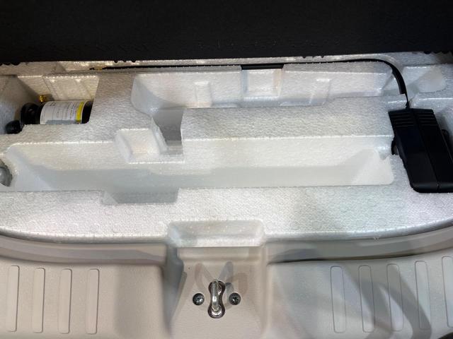 Ｎ－ＢＯＸ ベースグレード　電動スライドドア　純正８インチナビ　バックカメラ　衝突被害軽減システム　レーダークルーズ　禁煙車　コーナーセンサー　スマートキー　ＬＥＤヘッド　ビルトインＥＴＣ　オートハイビーム　オートライト（35枚目）