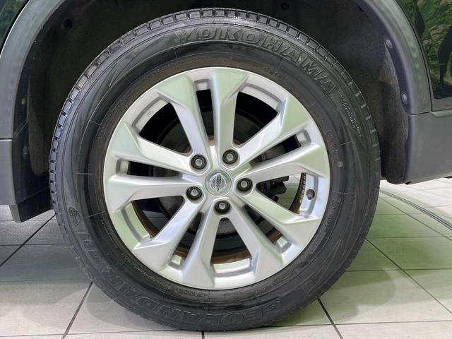 エクストレイル ２０Ｘ　エマージェンシーブレーキパッケージ　４ＷＤ　サンルーフ　全周囲カメラ　衝突被害軽減システム　禁煙車　電動リアゲート　ドラレコ　コーナーセンサー　スマートキー　ＬＥＤヘッド　ルーフレール　ビルトインＥＴＣ　クルコン　オートハイビーム（32枚目）