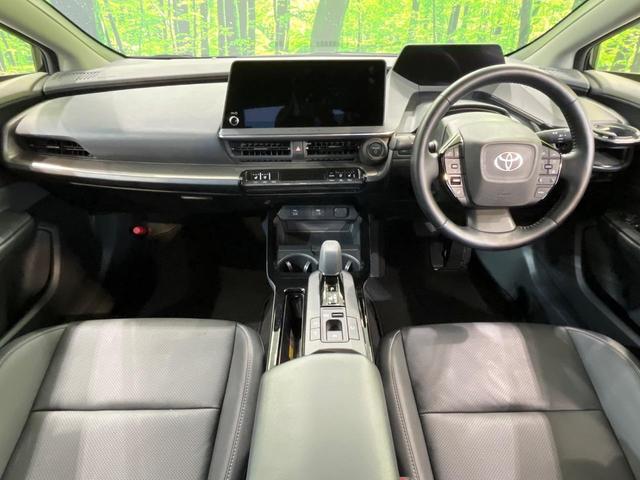 プリウス Ｚ　純正１２．３インチナビ　全周囲カメラ　衝突被害軽減システム　１００Ｖ電源　レーダークルーズ　デジタルインナーミラー　パワーバックドア　シートエアコン　ハンドルヒーター　メモリー付きパワーシート（2枚目）