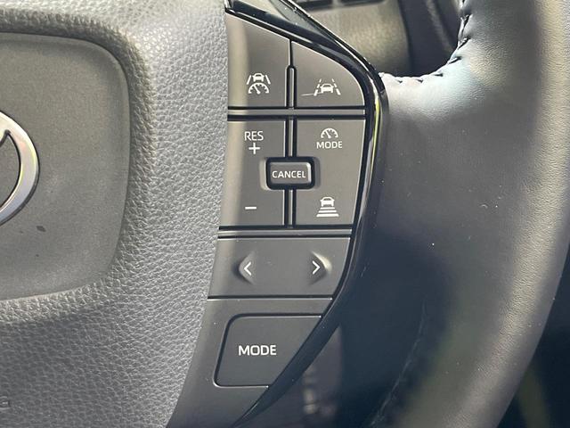 プリウス Ｚ　純正１２．３インチナビ　全周囲カメラ　衝突被害軽減システム　１００Ｖ電源　レーダークルーズ　デジタルインナーミラー　パワーバックドア　シートエアコン　ハンドルヒーター　メモリー付きパワーシート（6枚目）