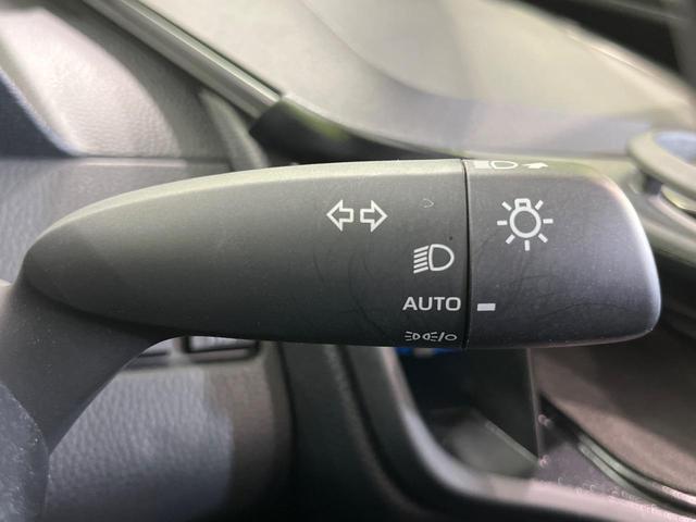 プリウス Ｚ　純正１２．３インチナビ　全周囲カメラ　衝突被害軽減システム　１００Ｖ電源　レーダークルーズ　デジタルインナーミラー　パワーバックドア　シートエアコン　ハンドルヒーター　メモリー付きパワーシート（31枚目）