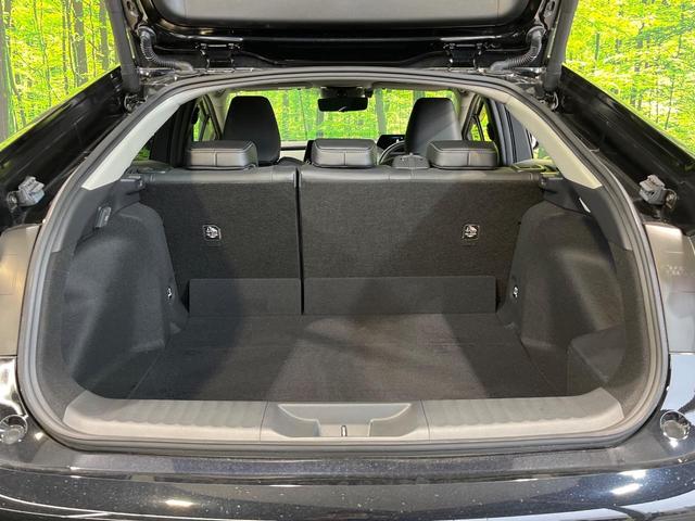 プリウス Ｚ　純正１２．３インチナビ　全周囲カメラ　衝突被害軽減システム　１００Ｖ電源　レーダークルーズ　デジタルインナーミラー　パワーバックドア　シートエアコン　ハンドルヒーター　メモリー付きパワーシート（52枚目）