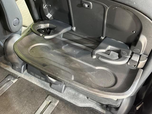 セレナ ｅ－パワー　ハイウェイスターＶ　両側電動ドア　純正１０型ナビ　後席モニター　全周囲カメラ　衝突被害軽減システム　プロパイロット　禁煙車　ドラレコ　コーナーセンサー　スマートキー　ＬＥＤヘッド　ビルトインＥＴＣ　パークアシスト（37枚目）