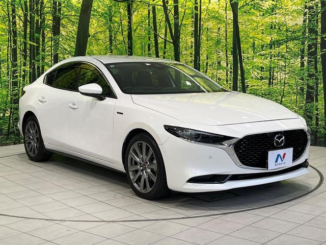 ＭＡＺＤＡ３セダン ２０Ｓ　１００周年特別記念車　純正８．８インチナビ　全周囲カメラ　ＢＯＳＥサウンド　衝突被害軽減システム　レーダークルーズ　シートヒーター　メモリー付きパワーシート　ブラインドスポットモニター　ヘッドアップディスプレイ（16枚目）