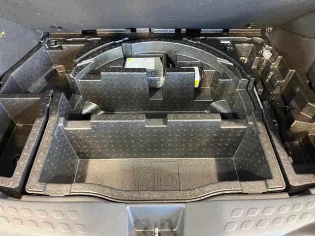 Ｃ－ＨＲ Ｇ　モデリスタフルエアロ　純正９型ナビ　バックカメラ　衝突被害軽減システム　レーダークルーズ　禁煙車　ハーフレザーシート　ドラレコ　コーナーセンサー　ＬＥＤヘッド　ビルトインＥＴＣ　オートハイビーム（42枚目）