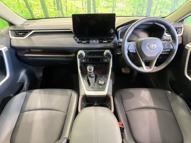 ＲＡＶ４ ハイブリッドＧ　４ＷＤ　純正１０．５型ナビ　全周囲カメラ　衝突被害軽減システム　１００Ｖ電源　レーダークルーズ　禁煙車　電動リアゲート　前席シートエアコン　メモリー機能付パワーシート　コーナーセンサー（2枚目）